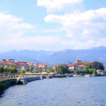 Feriehus In The Heart Of Within Walking Distance Of The Lake Baveno
