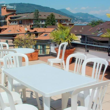 In The Heart Of Within Walking Distance Of The Lake