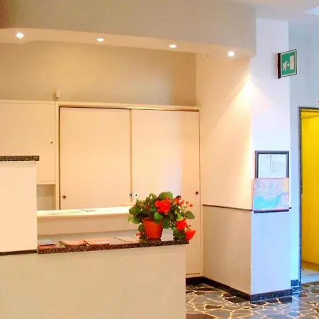 Prázdninový dům In The Heart Of Within Walking Distance Of The Lake Baveno