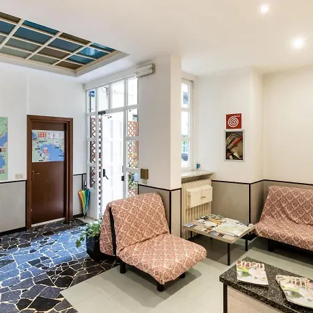 In The Heart Of Within Walking Distance Of The Lake Feriehus Baveno